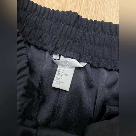 H&M Pants - Picture 3 of 3